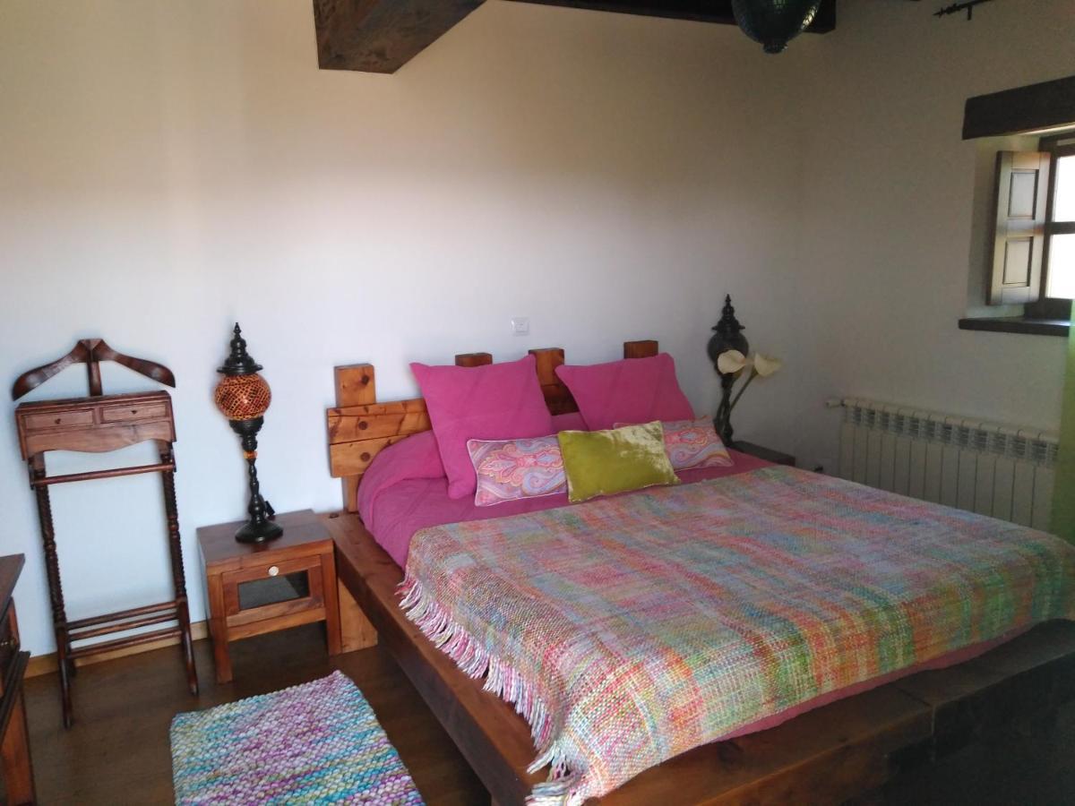 Pensjonat Casa Sel De Breno Udias Zewnętrze zdjęcie